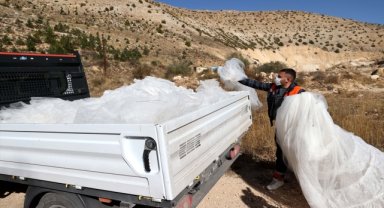 Sivas'ta arazide bulunan gelinlikler toplandı 