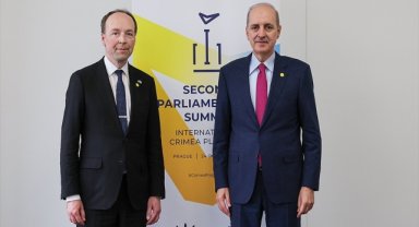TBMM Başkanı Kurtulmuş, Finlandiya Meclis Başkanı Halla-aho ve Çekya Senato Başkanı Vystrcil ile görüştü