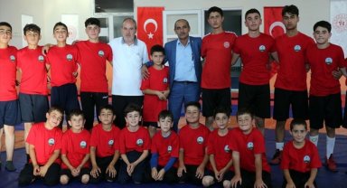 Tokat'ın Çıkrık köyündeki güreş kulübünde spora yeni yetenekler kazandırılıyor