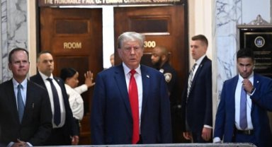 Trump'a, New York'ta süren "dolandırıcılık davası" hakkında "sınırlı konuşmama" emri