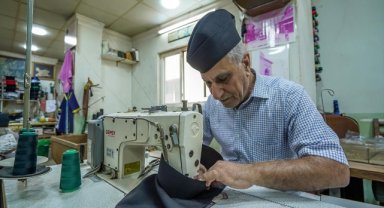 Türkmen zanaatkar, yarım asırdan uzun süredir Osmanlı fesi ve çeşitli şapkalar üretiyor