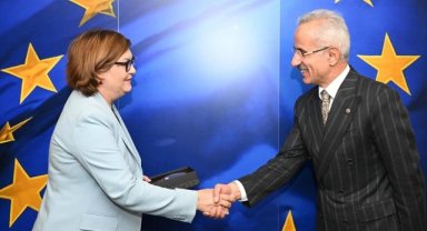 Ulaştırma ve Altyapı Bakanı Uraloğlu'ndan Brüksel'de üst düzey temas