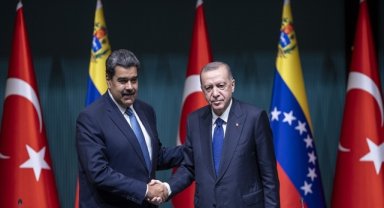 Venezuela Devlet Başkanı Maduro'dan, Cumhurbaşkanı Erdoğan'a kutlama mesajı