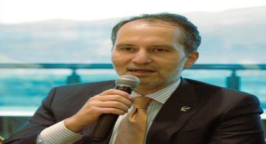 Yeniden Refah Partisi Genel Başkanı Erbakan, Kayseri'de konuştu