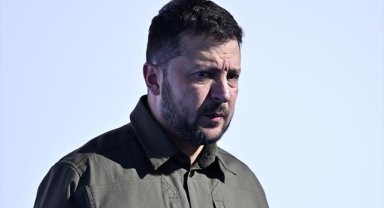 Zelenskiy: "Kırım ve çevre sular üzerinde tam ateş kontrolü sağlamış değiliz ama sağlayacağız"