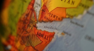 ABD güçleri: Aden Körfezi'nde bir gemiyi ele geçirmeye çalışan 5 kişi yakalandı