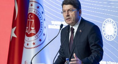 Adalet Bakanı Tunç: Muhataplarımızdan terörle mücadelede aynı samimiyet ve kararlılığı bekliyoruz