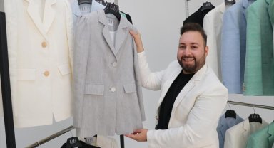 Adana'da genç girişimci ürettiği keneviri kullanarak hazır giyim markası oluşturdu