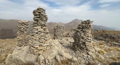 Adıyaman'da ot toplamaya giden köylüler "obo" buldu