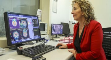 Alzheimer'ı belirti göstermediği dönemde tespit edebilen yöntem Türkiye'de