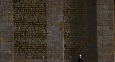 Anıtkabir'in özel askerleri: Saygı nöbetçileri