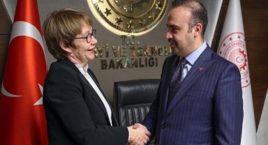 Bakan Kacır, EBRD Başkanı Odile Renaud-Basso ile görüştü