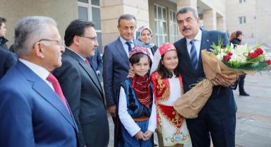 Bakan Tekin’den Kayseri Valiliği’ne ziyaret