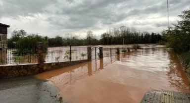 Bartın Irmağı'ndaki su seviyesi 6 metre yükseldi