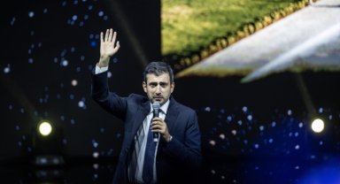 Baykar Yönetim Kurulu Başkanı Bayraktar: Bayraktar TB3 şu anda havada, üçüncü uçuş testi yapılıyor