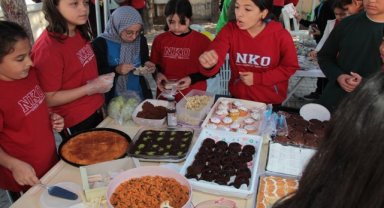 Beypazarı'nda iki okulda Gazze için yardım kermesi düzenlendi