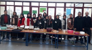 Beyşehir'de Filistinli çocuklar yararına kermes düzenledi