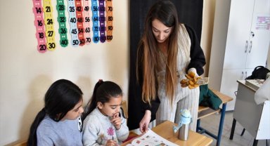 Bitlis'in köylerindeki öğretmenler projeleriyle öğrencilerine fırsat eşitliği sağladı