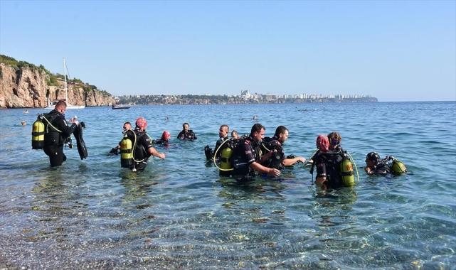 Bosnalı kurbağa adamlar eğitimlerini Antalya'da alıyor