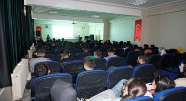 Bozkır'da üniversite öğrencilerine bağımlılıkla mücadele eğitimi verildi