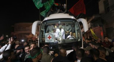 Bu akşam serbest bırakılacak 30 Filistinli esirin isimleri yayımlandı