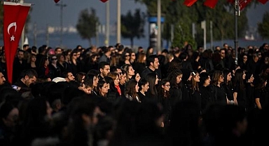 Büyük Önder Atatürk'ü anıyoruz