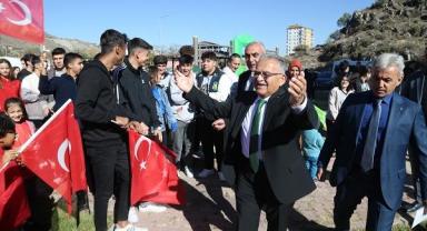 Büyükkılıç: Bu bizim işimiz değil demedik, insanı yaşat ki devlet yaşasın dedik