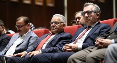 Büyükkılıç, Mustafa Asım Köksal konulu panele katıldı