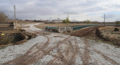 Cihanbeyli'de etkili olan sağanağın ardından temizlik çalışması başlatıldı