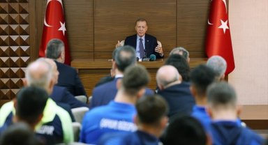 Cumhurbaşkanı Erdoğan Rize Valiliğini ziyaret etti