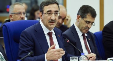 Cumhurbaşkanı Yardımcısı Yılmaz: Bütçemizde deprem için 1 trilyon 28 milyar lira para ayırdık