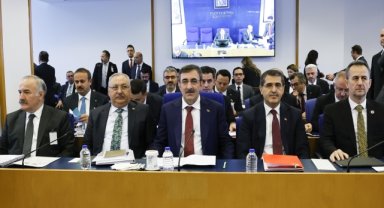 Cumhurbaşkanı Yardımcısı Yılmaz: Uluslararası doğrudan yatırımların önümüzdeki dönemde ivme kazanmasını bekliyoruz
