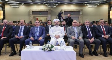 Diyanet İşleri Başkanı Erbaş, 10. Yurt Dışı Din Hizmetleri Konferansı'nın açılışında konuştu