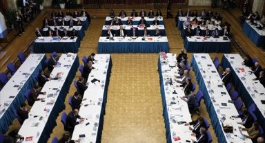 Ekonomiye ilişkin düzenlemeler içeren kanun teklifi komisyonda kabul edildi 