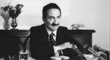 Eski Başbakanlardan Bülent Ecevit'in vefatının üzerinden 17 yıl geçti