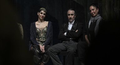 "Fındıkkıran"a bilet bulamayan öğrencilere ADOB'dan jest