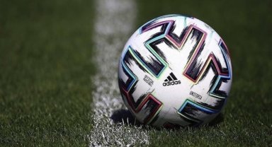 Galatasaray ile Fenerbahçe arasında oynanacak Turkcell Süper Kupa maçının tarihi değişti