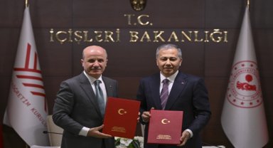 İçişleri Bakanlığı ile YÖK uluslararası öğrencilerin ikamet izinlerine ilişkin işbirliği protokolü imzaladı