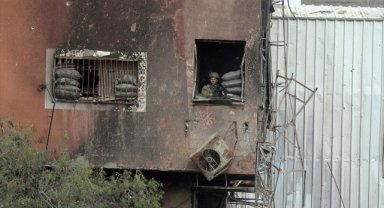 İsrail askerleri "insani araya" rağmen Gazze'de 3 Filistinliyi öldürdü 