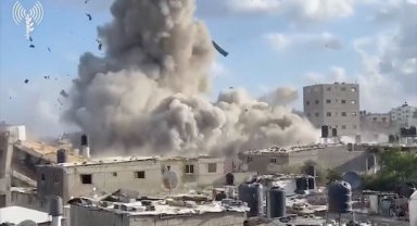 İsrail ordusu Şifa Hastanesi'nden yıkım yaparak çekildi