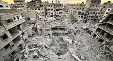 İsrail'in Gazze'ye saldırılarında yıkılan binaların enkazından 160 kişinin daha naaşı çıkarıldı