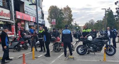 İstanbul Caddesi'nde motosiklet denetimi: 12 sürücüye 5 bin tl ceza kesildi