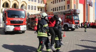 İtfaiye ekiplerinden ‘100. Yıl’ tatbikatı