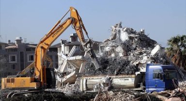 Kahramanmaraş merkezli depremlerden etkilenen bazı il ve ilçelerdeki "mücbir sebep hali" uzatıldı