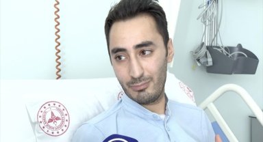 Kalbi sağda atan genç takılan "yapay kalbiyle" yaşamını sürdürüyor