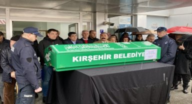 Kalp krizi geçiren Kırşehir Belediyesi Şube Müdürü, hastanede yaşamını yitirdi
