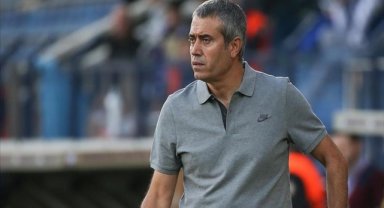 Kasımpaşa'da teknik direktör Kemal Özdeş görevinden istifa etti