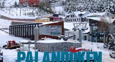Kayak merkezlerinde en fazla kar kalınlığı 74 santimetreyle Palandöken'de ölçüldü