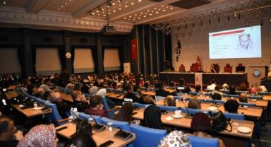 Kayseri Büyükşehir Belediyesi'nden personele ‘İş ve Stres Yönetimi, Öfke Kontrolü’ eğitimi