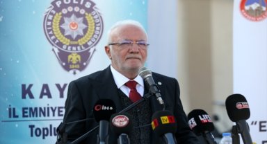 Kayseri'de 150 engelliye akülü araç dağıtıldı